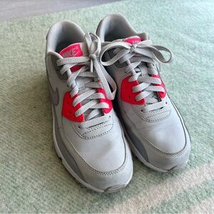 Nike Air Max 90 - grey and neon pink